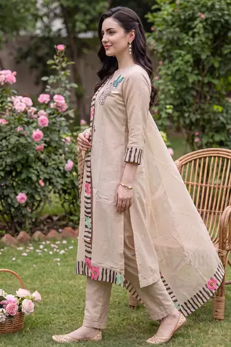 Beige embroidered straight kurta trousers with dupatta set
