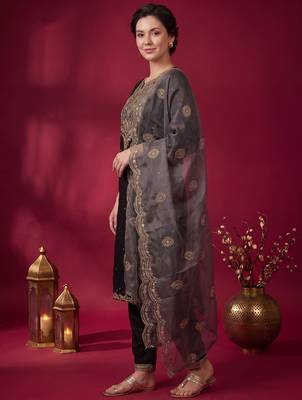 Black embroidered straight kurta trousers with dupatta set 4