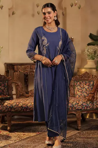Blue embroidered straight kurta trousers with dupatta set