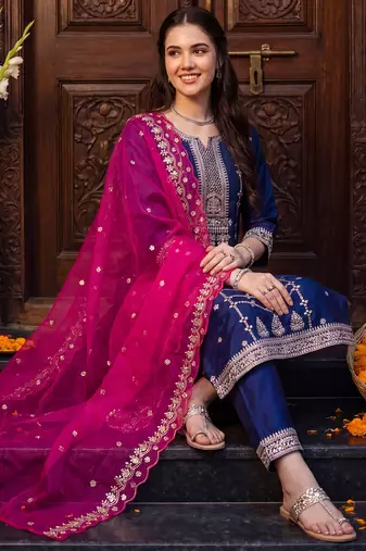 Purple embroidered straight kurta trousers with dupatta set