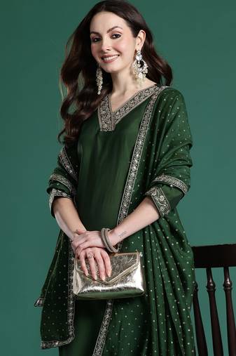 Green embroidered straight kurta trousers with dupatta set