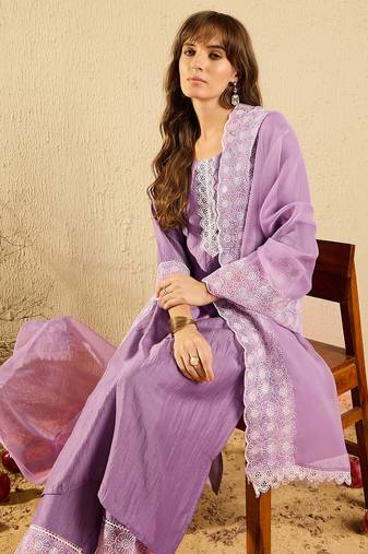 Lavender embroidered straight kurta trousers with dupatta set
