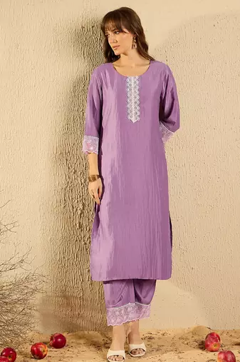 Lavender embroidered straight kurta trousers with dupatta set