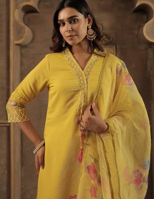 Mustard embroidered straight kurta trousers with dupatta set 1