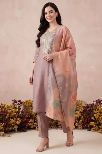 Mauve embroidered straight kurta trousers with dupatta set