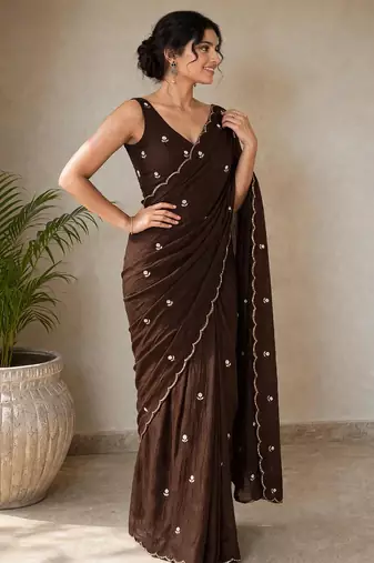 Premium crush saree with handwork flower butti and designer border