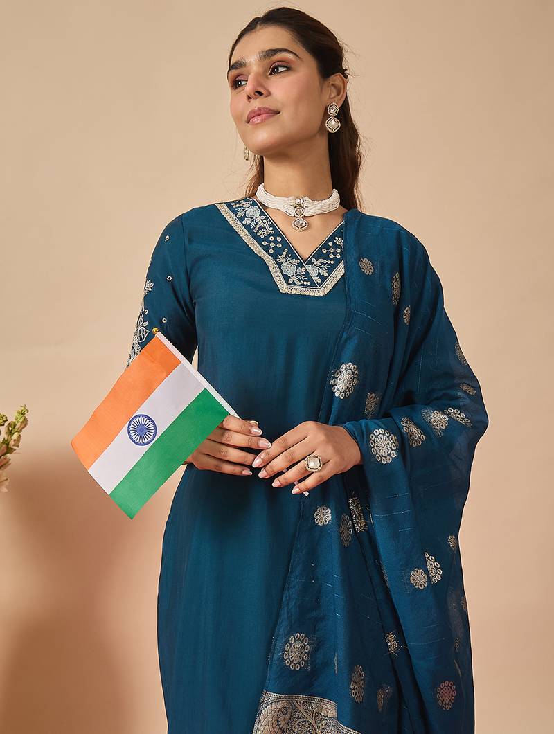 Navy blue embroidered straight kurta trousers with dupatta set