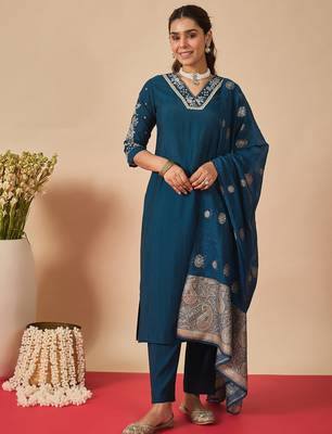Navy blue embroidered straight kurta trousers with dupatta set 4
