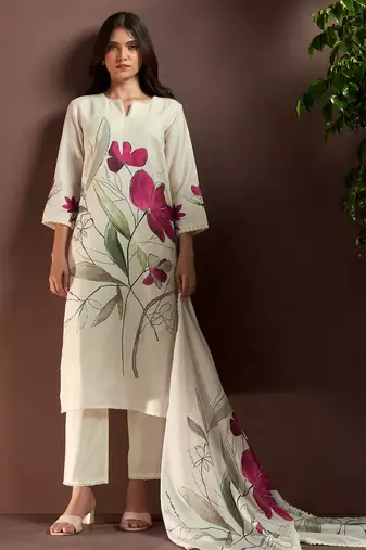 Off white printed straight kurta trousers with dupatta set