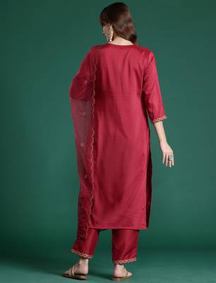Pink embroidered straight kurta trousers with dupatta set 2