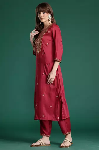 Pink embroidered straight kurta trousers with dupatta set