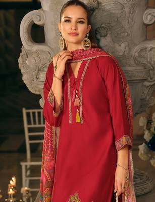 Pink embroidered straight kurta trousers with dupatta set 1