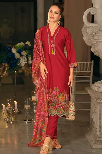 Pink embroidered straight kurta trousers with dupatta set