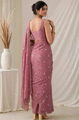 Partywear crush saree with handwork flower butti and elegant border