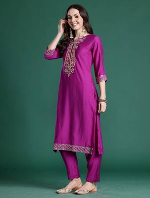 Purple solid straight kurta trousers with dupatta set 3