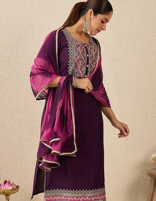 Purple embroidered straight kurta trousers with dupatta set 1