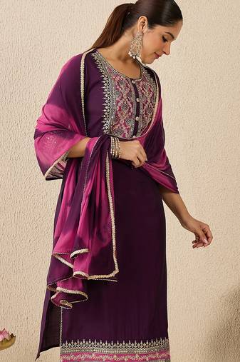 Purple embroidered straight kurta trousers with dupatta set