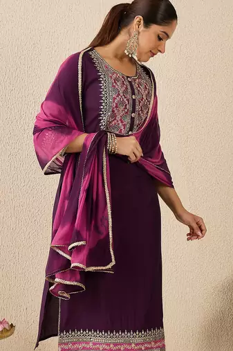Purple embroidered straight kurta trousers with dupatta set