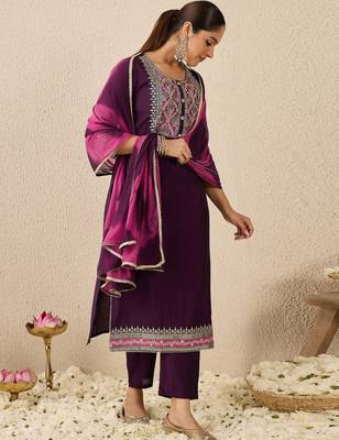 Purple embroidered straight kurta trousers with dupatta set 4