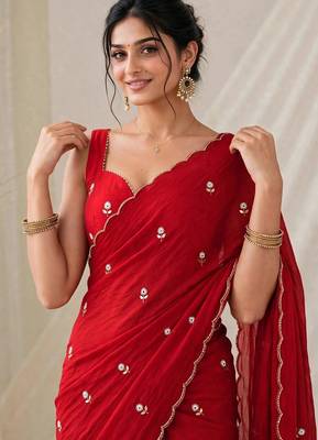 Premium partywear crush saree with flower butti handwork and beautiful border 2