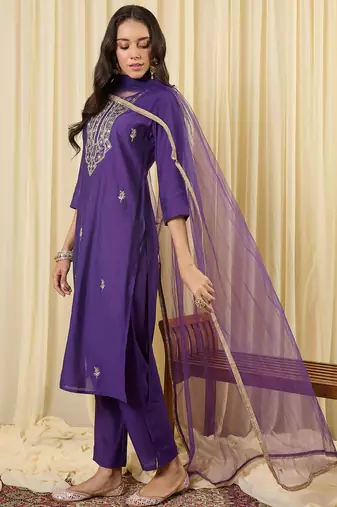 Purple embroidered straight kurta trousers with dupatta set
