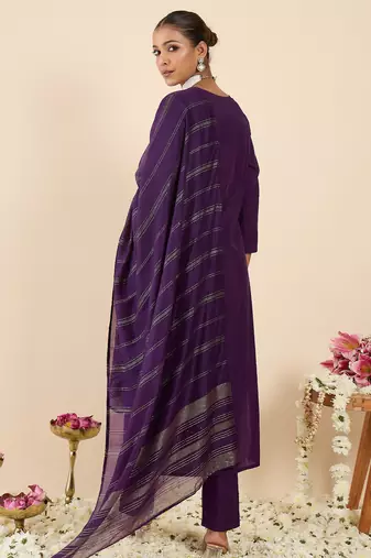 Purple embroidered straight kurta trousers with dupatta set
