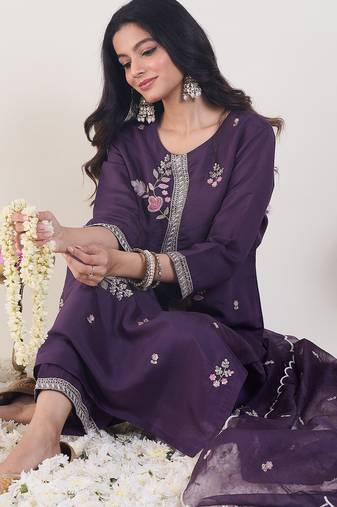 Purple embroidered straight kurta trousers with dupatta set