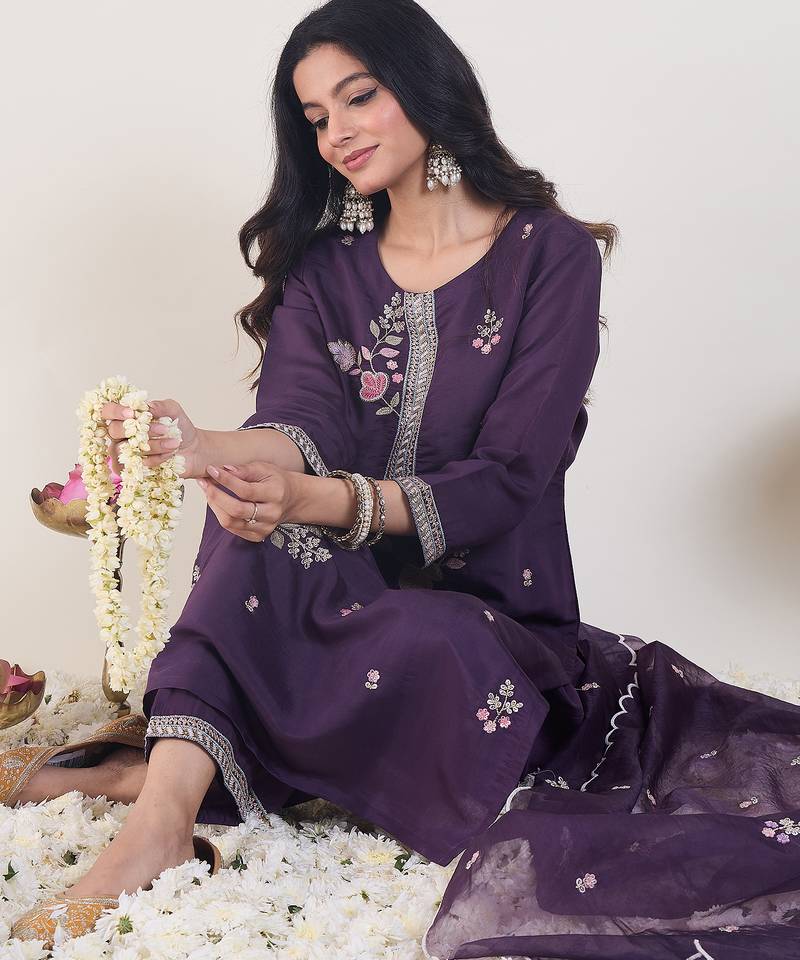 Purple embroidered straight kurta trousers with dupatta set