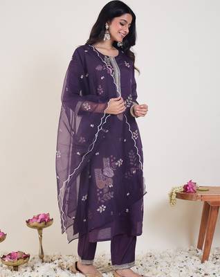 Purple embroidered straight kurta trousers with dupatta set 3