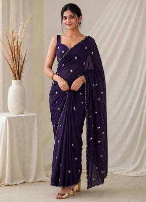 Designer crush saree with handwork floral butti and embellished border 2