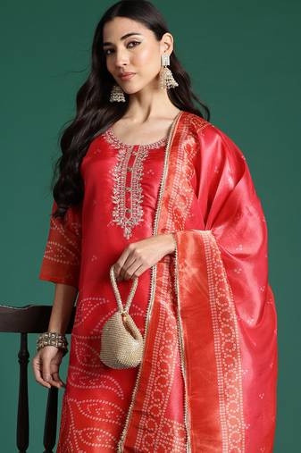 Red printed straight kurta trousers with dupatta set