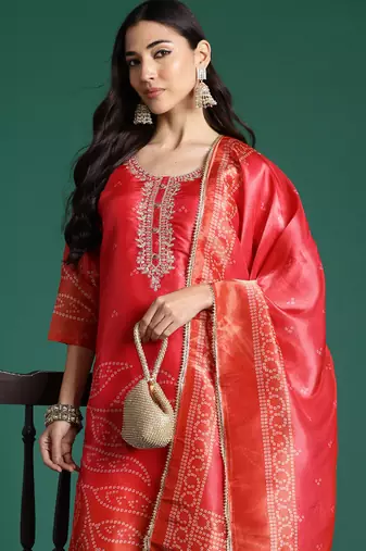Red printed straight kurta trousers with dupatta set