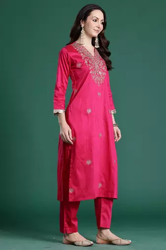 Pink embroidered straight kurta trousers with dupatta set