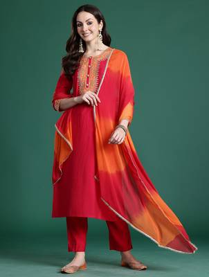 Pink solid straight kurta trousers with dupatta set 4