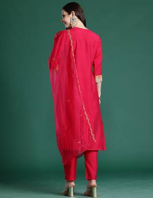 Pink solid straight kurta trousers with dupatta set 2