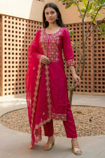 Pink embroidered straight kurta trousers with dupatta set