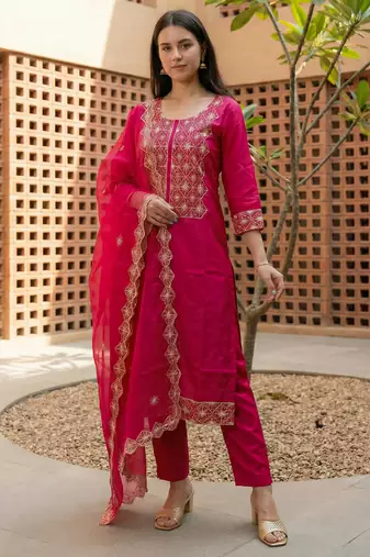 Pink embroidered straight kurta trousers with dupatta set