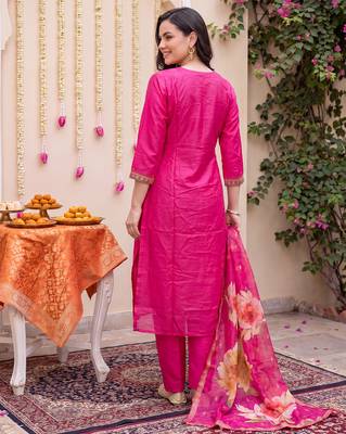 Pink embroidered straight kurta trousers with dupatta set 3
