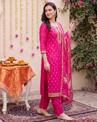 Pink embroidered straight kurta trousers with dupatta set 4