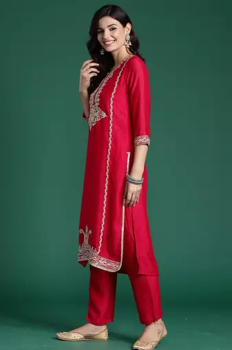 Magenta embroidered straight kurta trousers with dupatta set