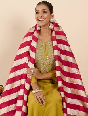 Yellow embroidered straight kurta trousers with dupatta set 1