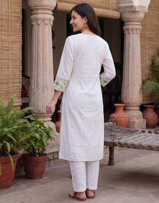 White embroidered straight kurta trousers with dupatta set 3