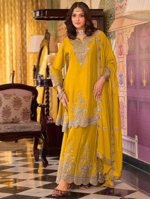 Green embroidered a-line kurta palazzo with dupatta set 3