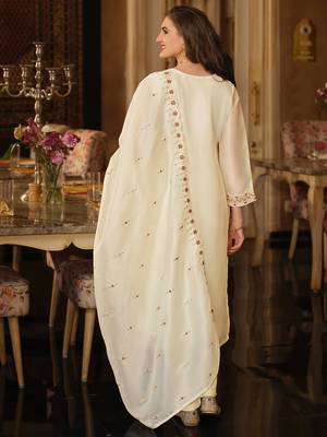 Cream embroidered straight kurta trousers with dupatta set 2