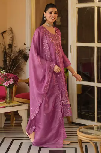 Pink embroidered straight kurta trousers with dupatta set