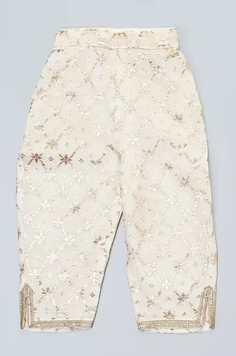 Off white embroidered velvet kurta set