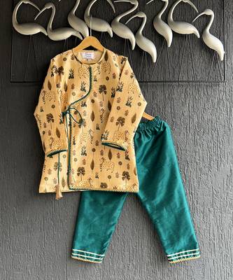 Beige printed cotton silk kurta set 3