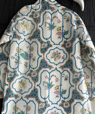 Off white printed cotton silk kurta set 9