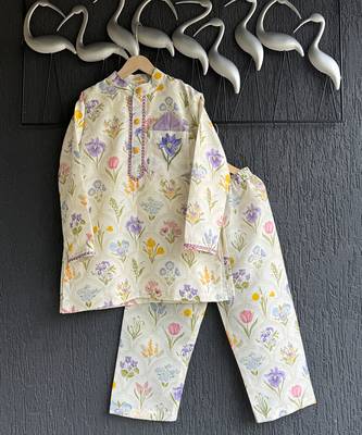 Off white printed cotton silk kurta set 3