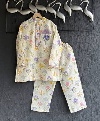 Off white printed cotton silk kurta set 6